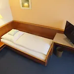 斯塔德特特帕星酒店