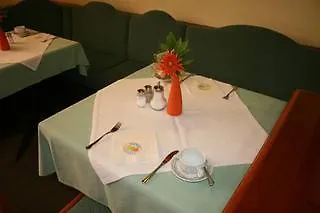 Szálloda Stadt Pasing 3*
